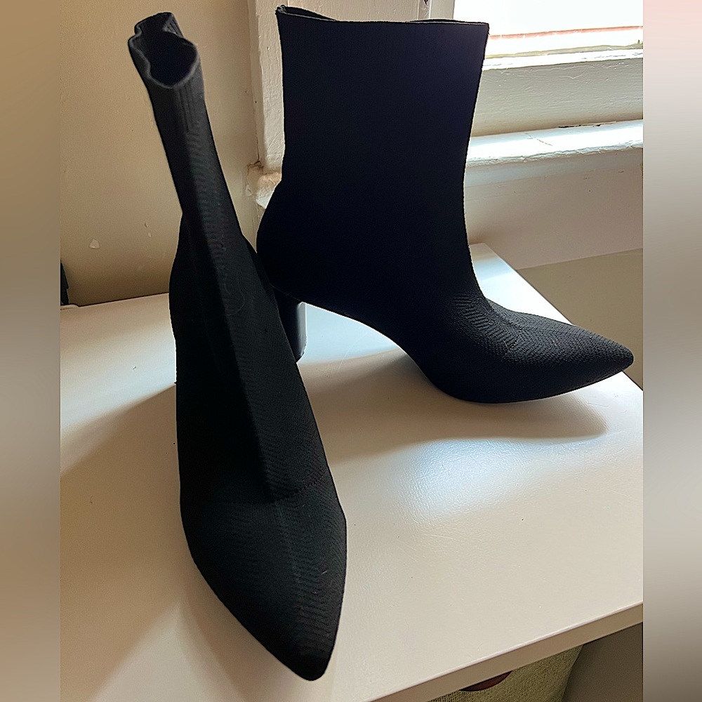 Cuccoo slip on boots